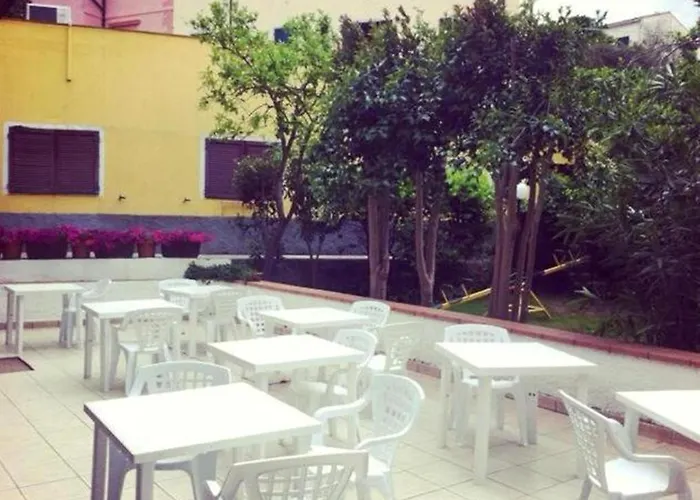 Hotel La Conchiglia 3*