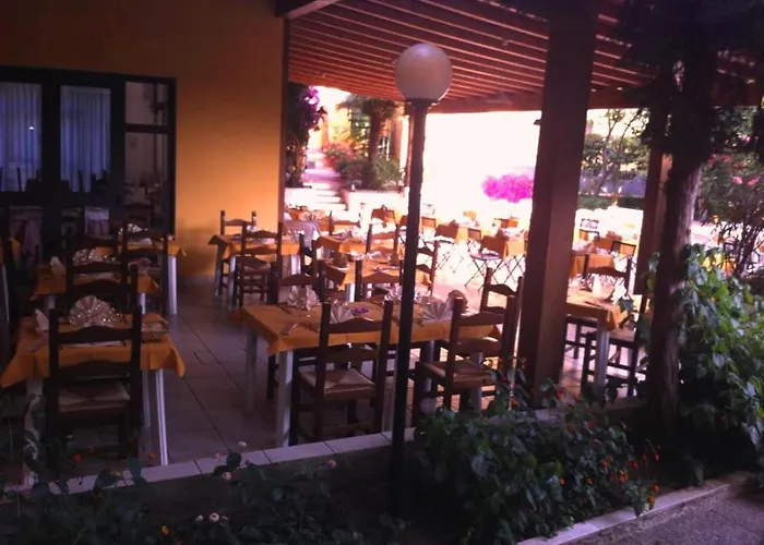 Hotel La Conchiglia 3*