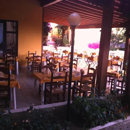 Hotel La Conchiglia 3*